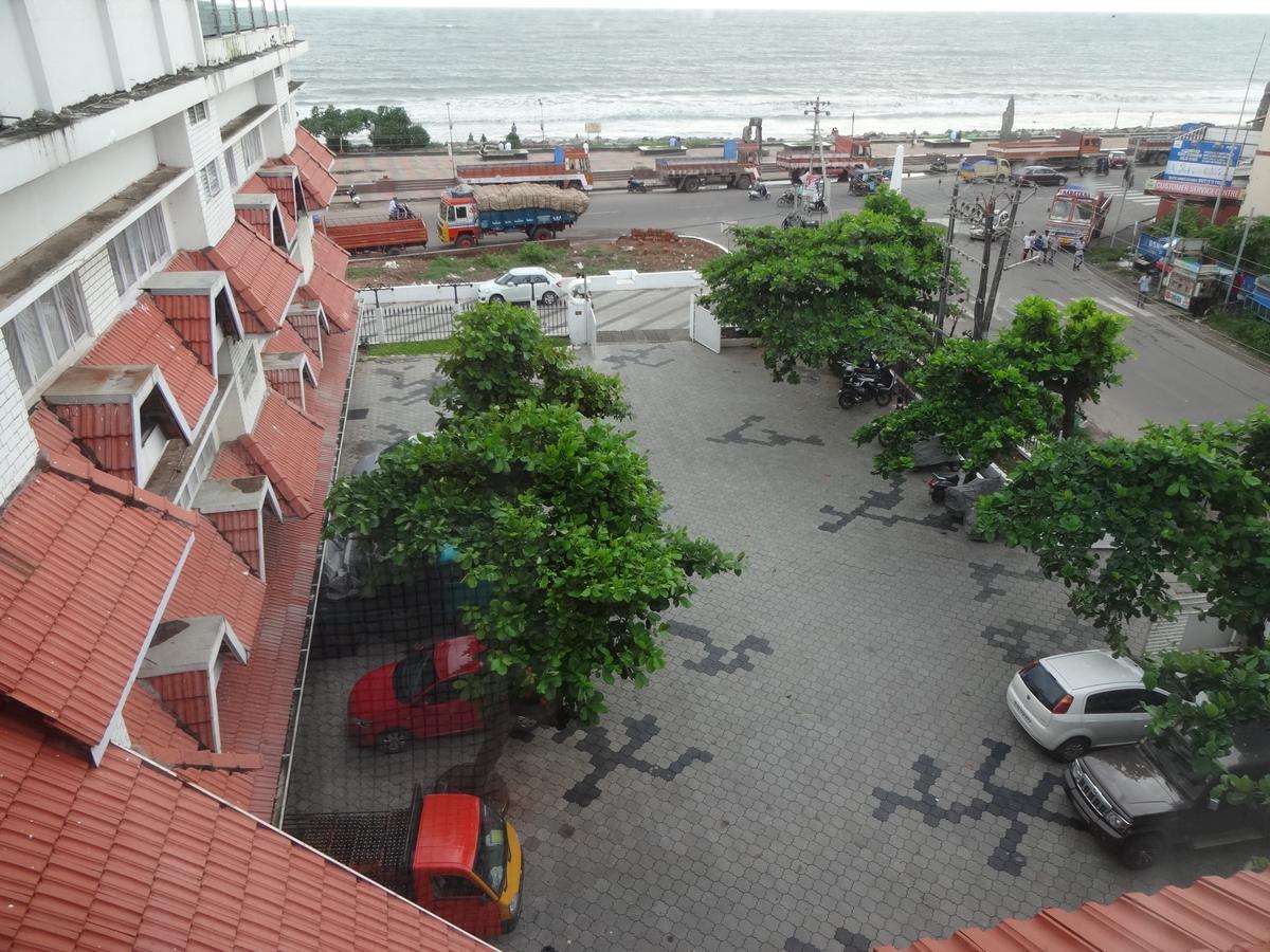 Sea Queen Hotel Kozhikode Esterno foto