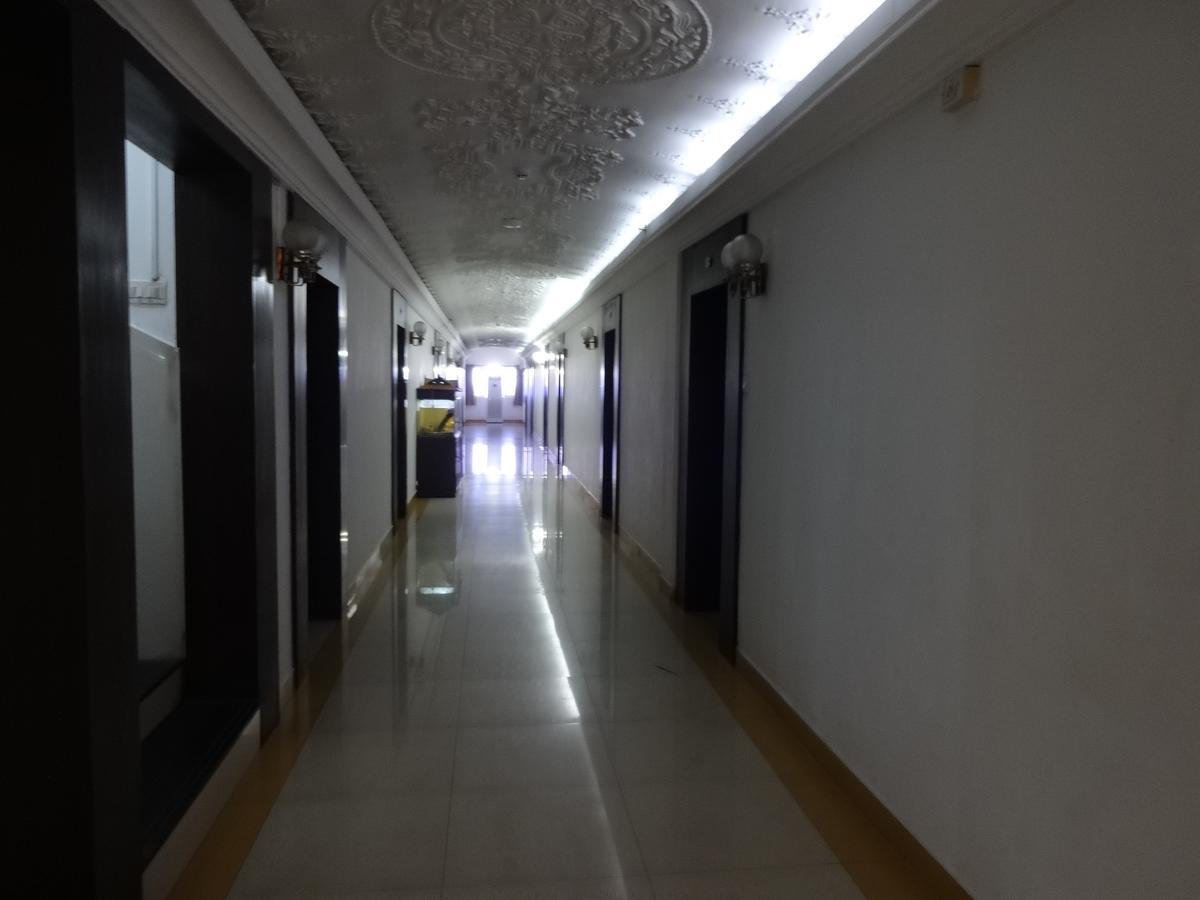 Sea Queen Hotel Kozhikode Esterno foto