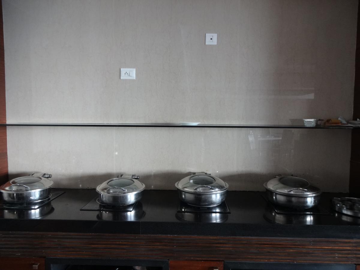 Sea Queen Hotel Kozhikode Esterno foto