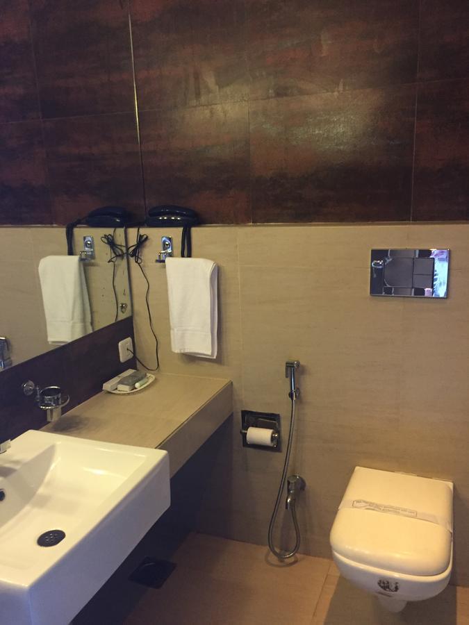 Sea Queen Hotel Kozhikode Esterno foto